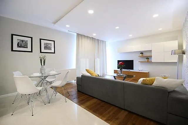 דירה Nice Apartments Wroclaw ורוצלב