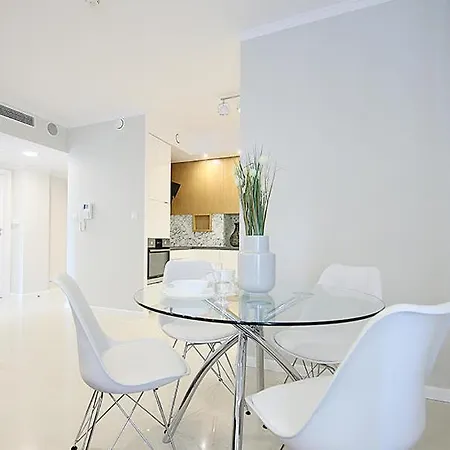 Nice Apartments Wroclaw * 브로츠와프